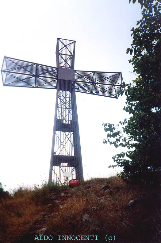 LA CROCE SULLA VETTA DEL MONTE CETONA