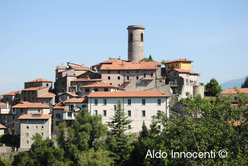 MINUCCIANO: VEDUTA PANORAMICA 1' IMMAGINE