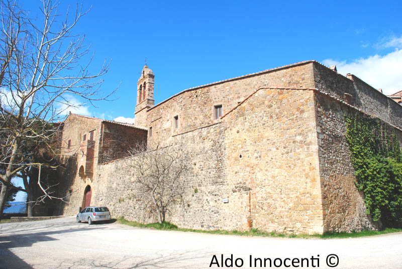CASTELLUCCIO DI PIENZA: CASTELLO 11' IMMAGINE