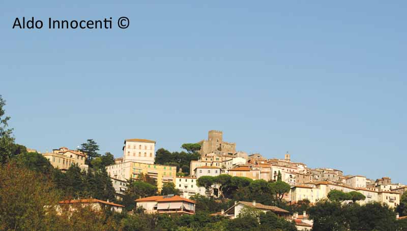 MANCIANO: PANORAMA 3' IMMAGINE