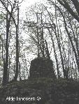 CASTELLO DI VERRUCA: CROCE SUL COLLE DOVE SORGEVA IL CASTELLO 3' IMMAGINE