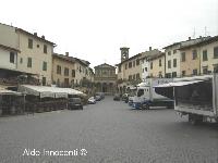 PIAZZA MATTEOTTI A GREVE IN CHIANTI: 2' IMMAGINE