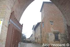 LINARI: IL BORGO 2' IMMAGINE