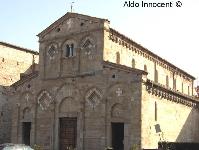 ALTRA IMMAGINE DELLA FACCIATA DELLA PIEVE DI S. MARIA ASSUNTA A CASCINA