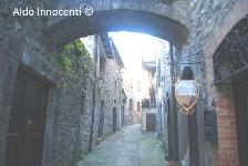 TAVERNELLE: VICOLO 1' IMMAGINE