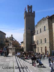 PALAZZO DEI PRIORI AD AREZZO