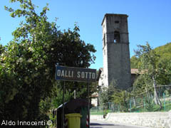 IL CAMPANILE DELLA CHIESA DI DALLI DI SOTTO